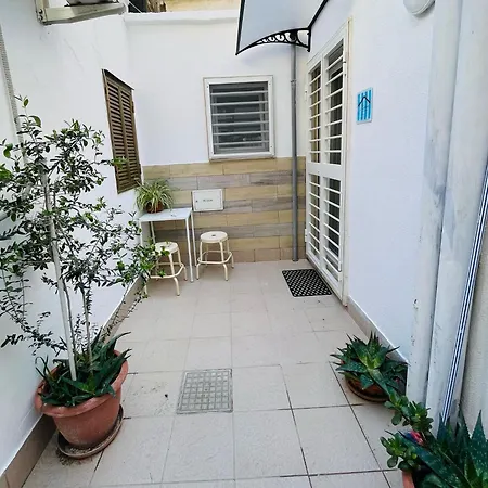 La Cattaro Semesterbostad